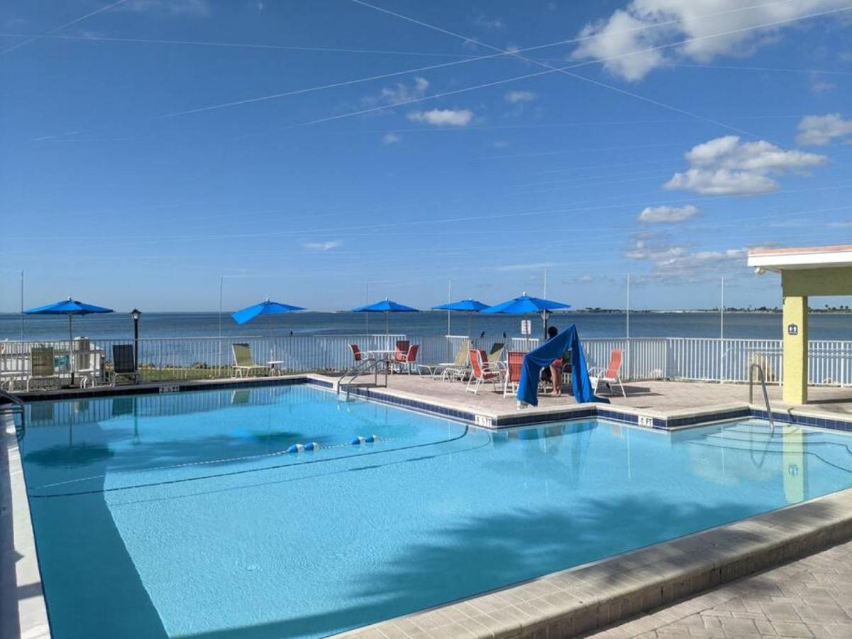 Bay Views From Your Balcony Beach Resort Tampa Eksteriør bilde