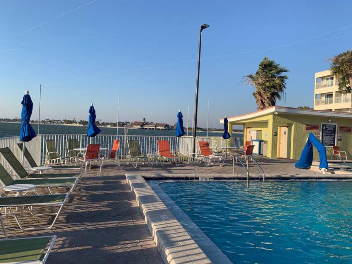 Bay Views From Your Balcony Beach Resort Tampa Eksteriør bilde
