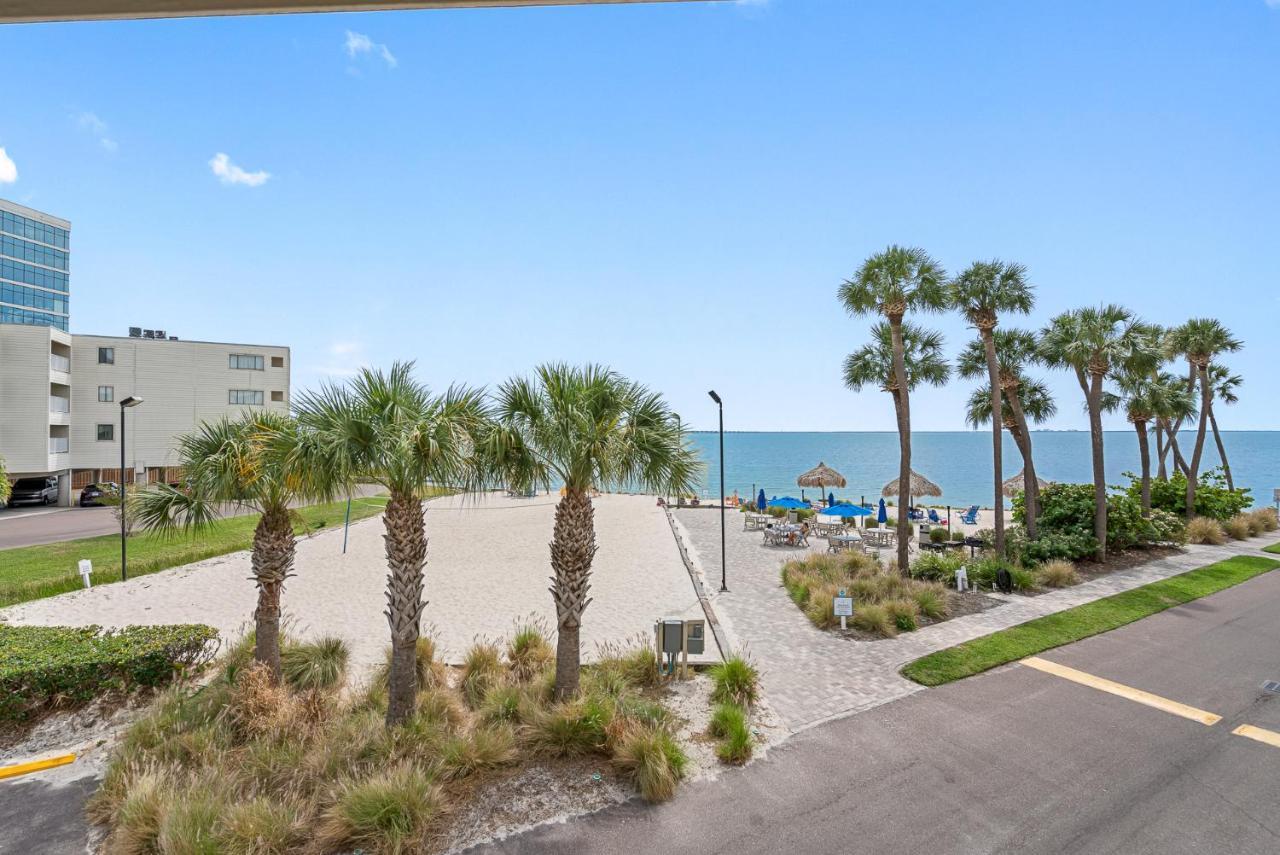 Bay Views From Your Balcony Beach Resort Tampa Eksteriør bilde