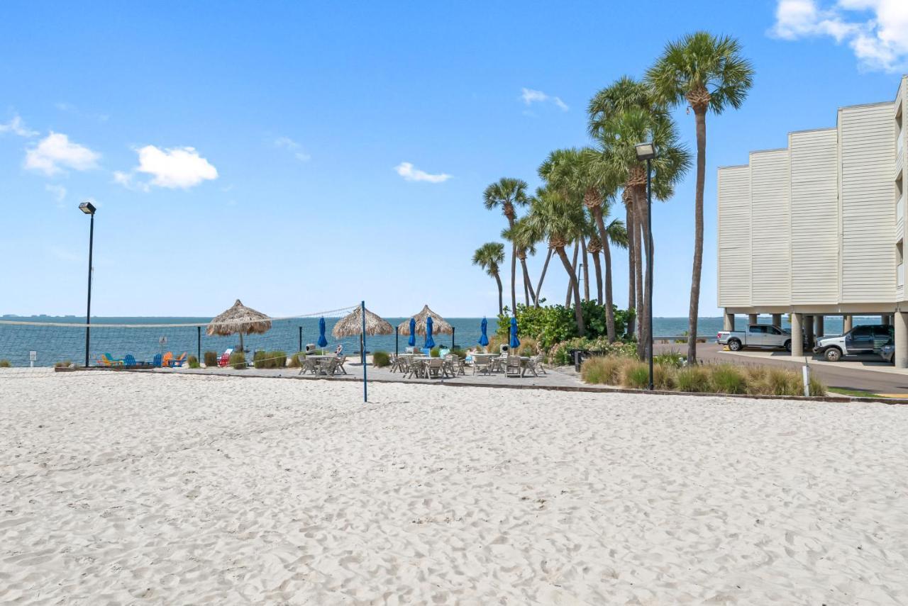Bay Views From Your Balcony Beach Resort Tampa Eksteriør bilde